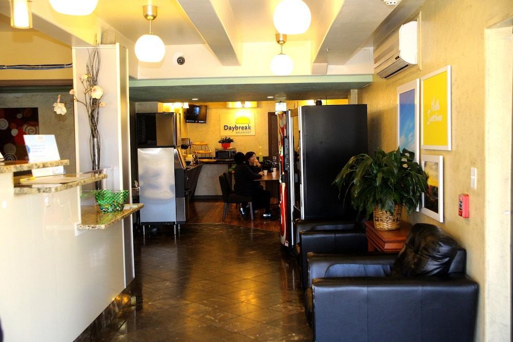 Days Inn By Wyndham Denver Downtown Bagian luar foto